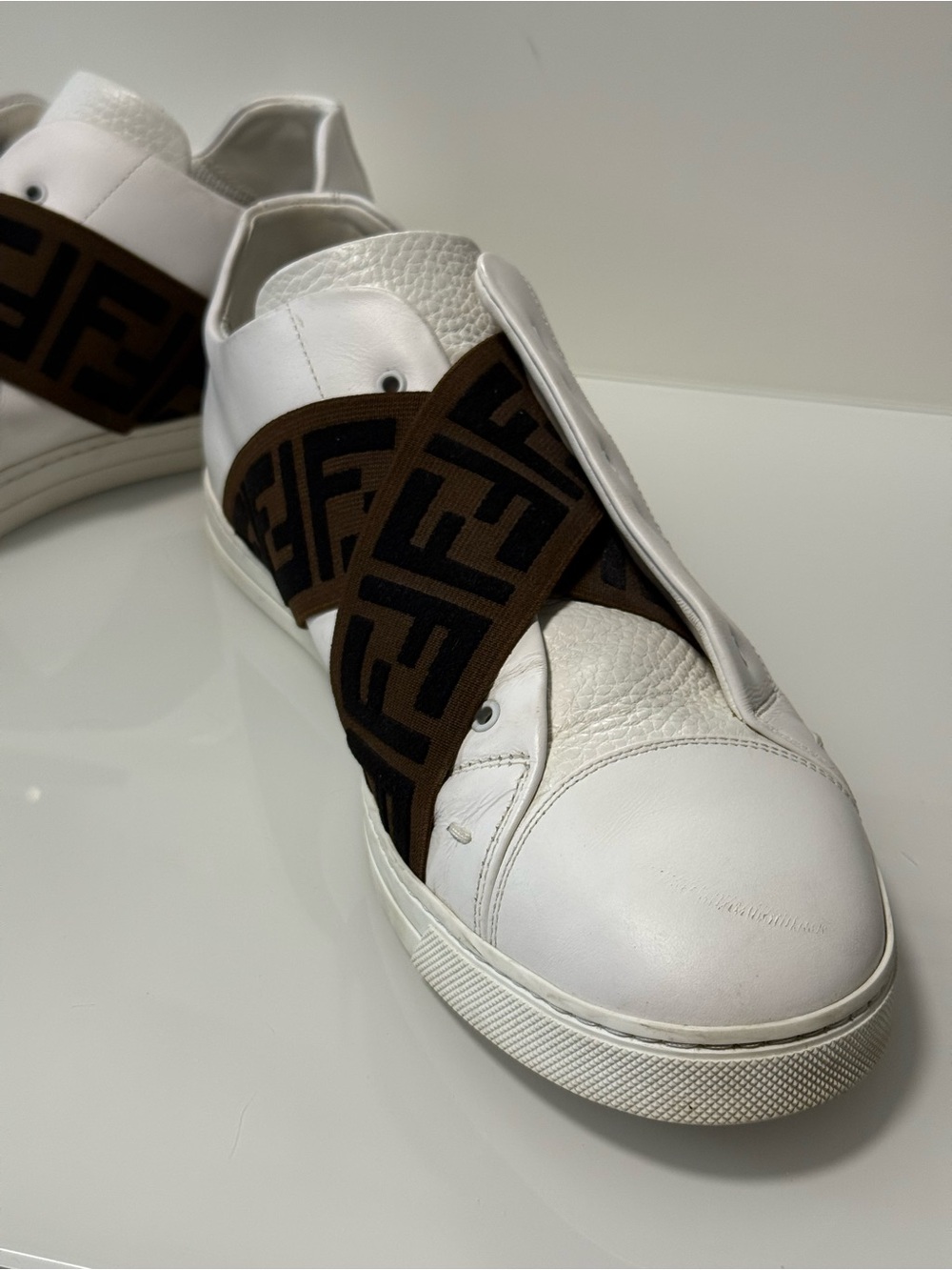 Fendi White Leather Slip-On Sneakers with FF Fendi Logo Cross Strap - Picture 6 of 17